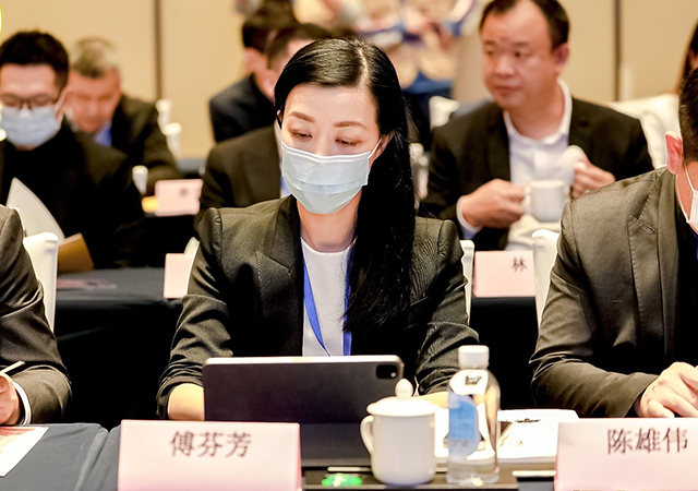 ONE游戏官网-皇马巴塞赞助商